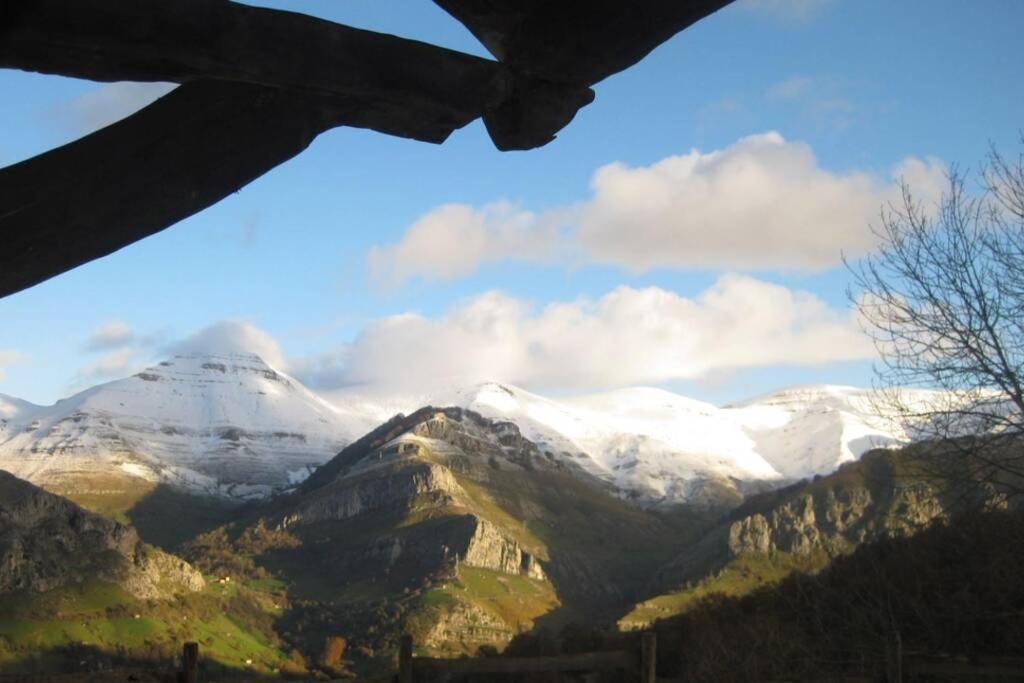 Los Pradones San Roque de Ríomiera Buitenkant foto