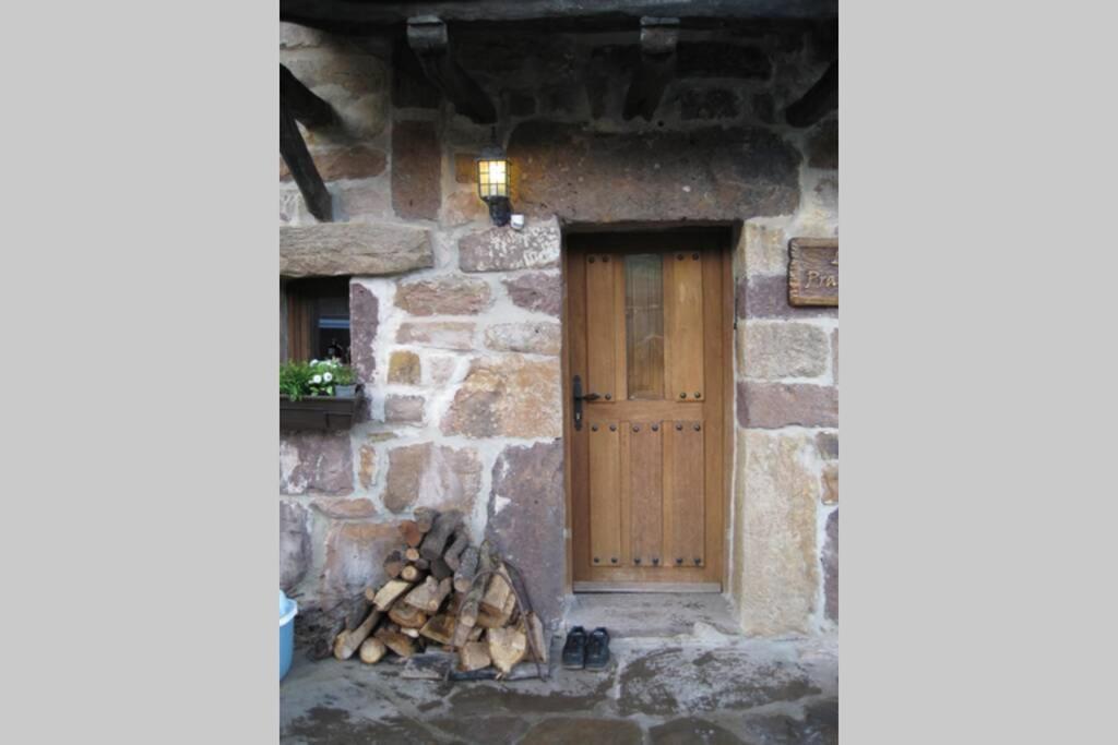 Los Pradones San Roque de Ríomiera Buitenkant foto